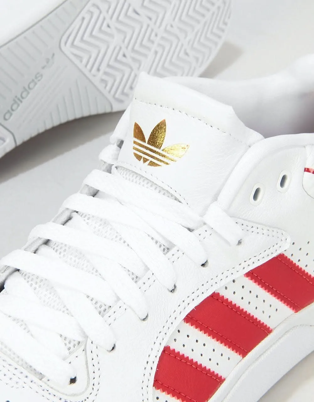 adidas Tyshawn Skate Shoes - White/Scarlet/White