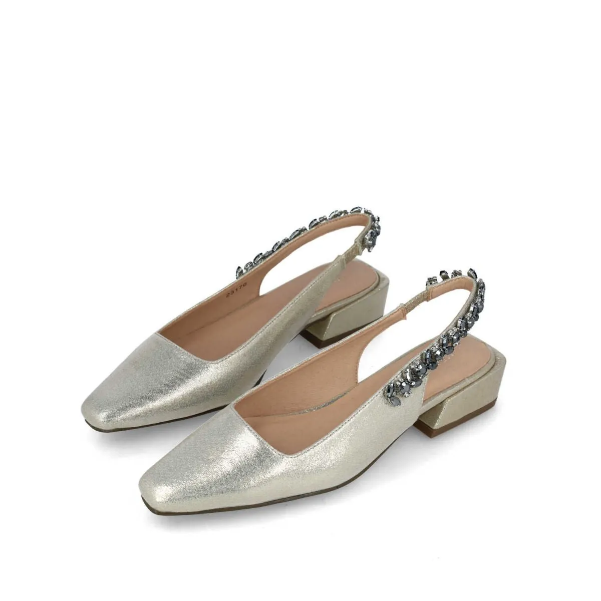 Eunosto Slingbacks in Gold or Silver by Menbur