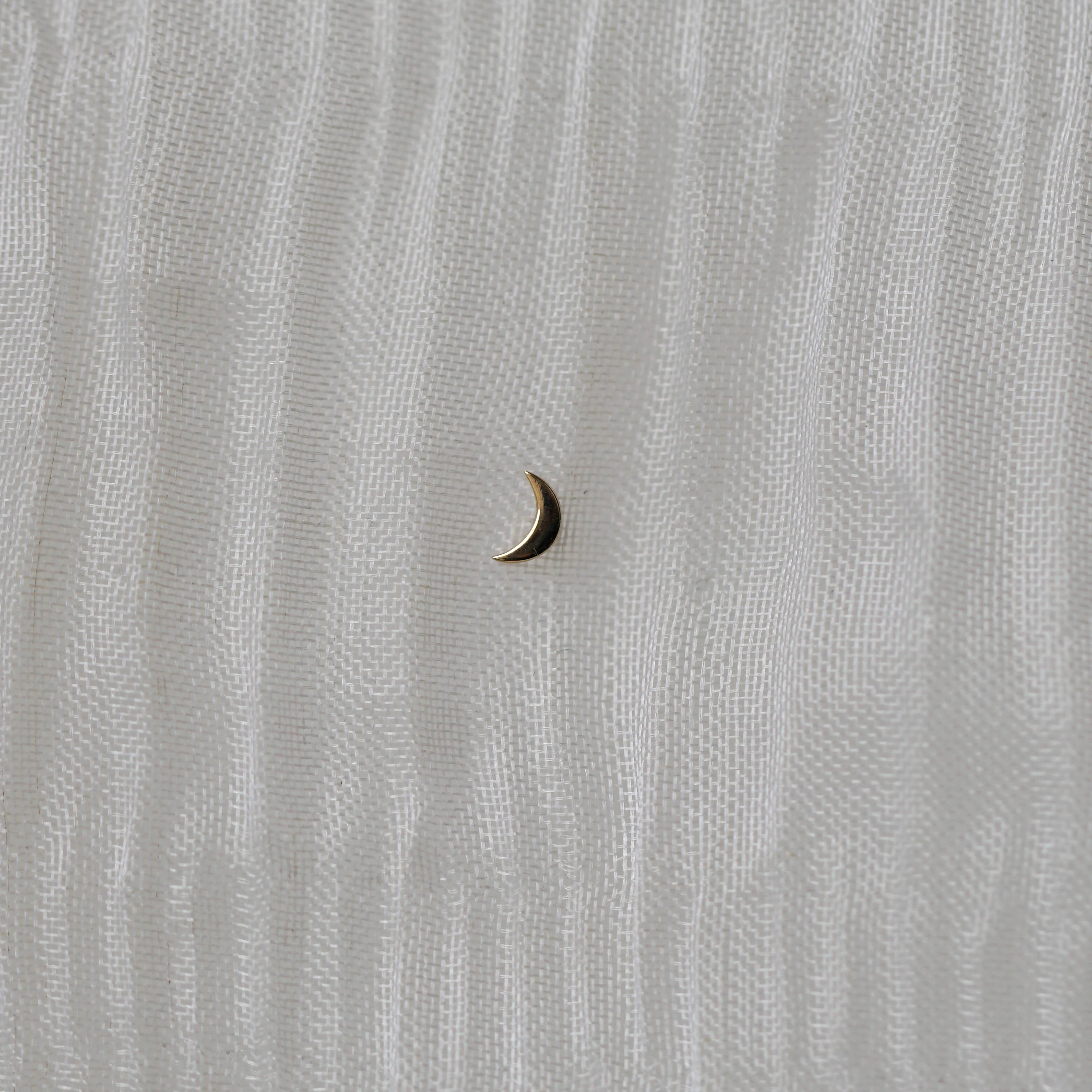 Moon Threaded Stud