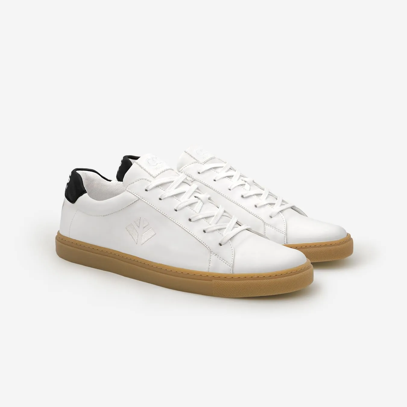 Winton Unisex Vegan Sneakers | White & Black