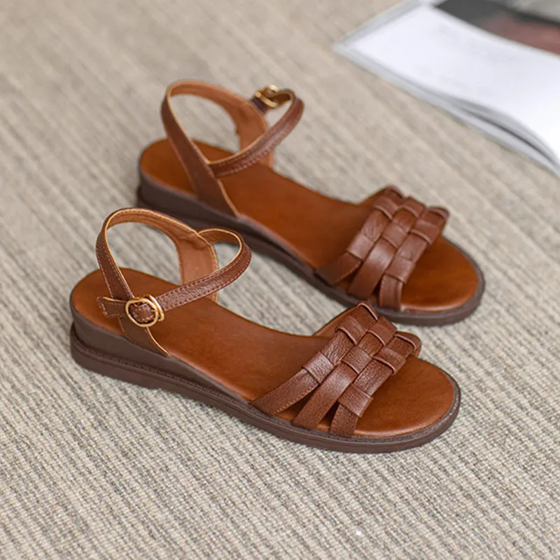 Women Retro Pliated Leather Low Wedge Sandals